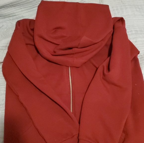 red jacket - Picture 1 of 1
